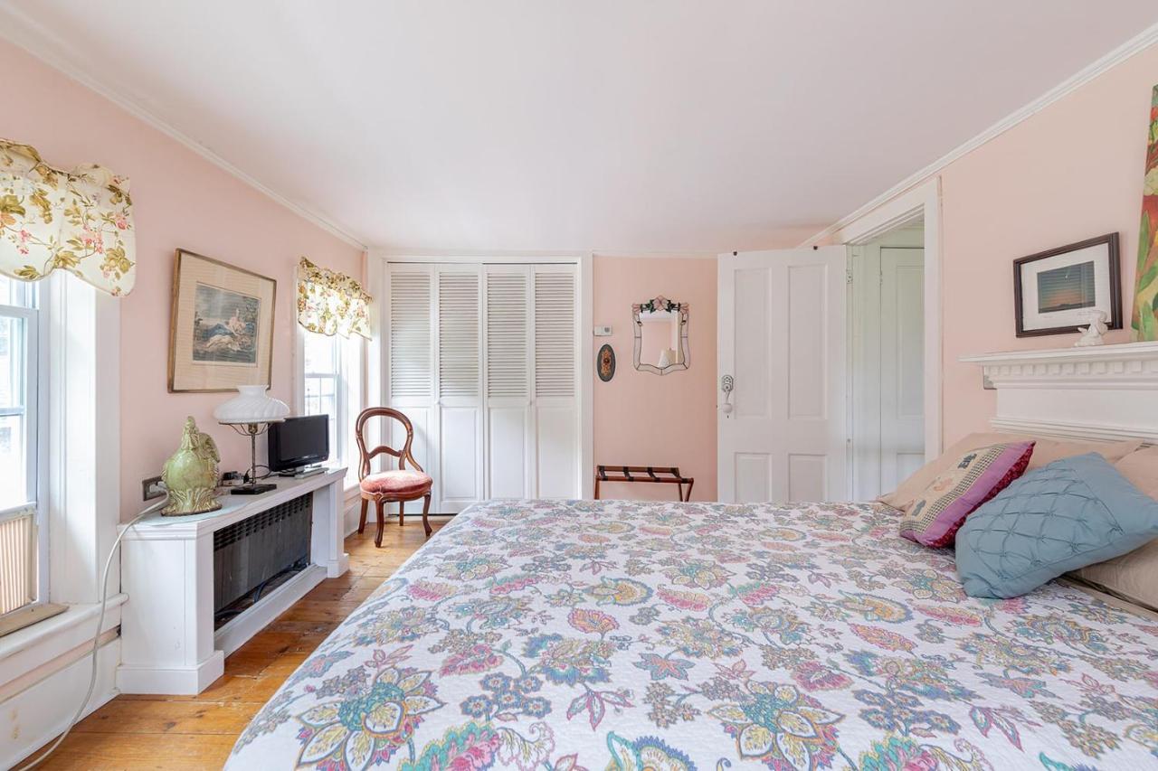 Van Winkle Inn Greenville Bagian luar foto