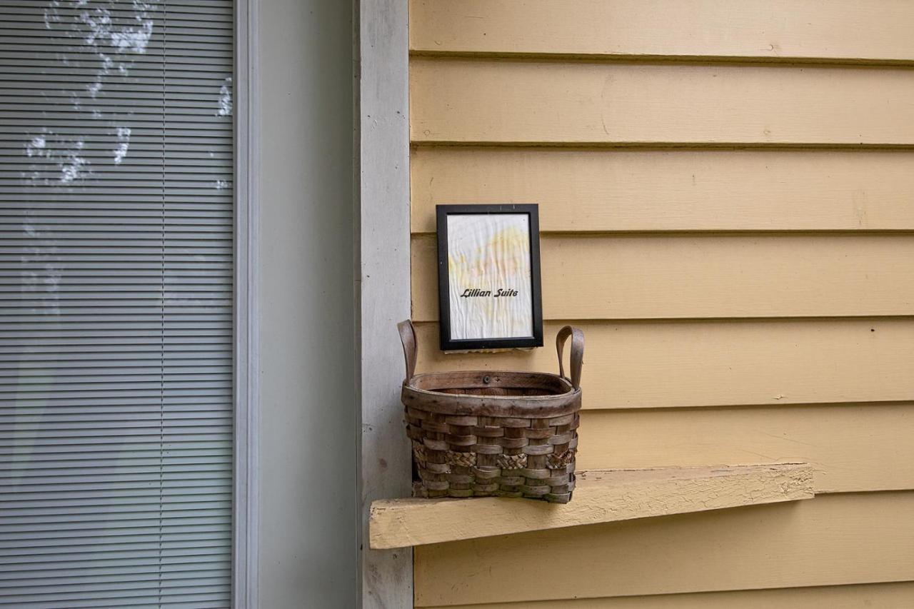Van Winkle Inn Greenville Bagian luar foto