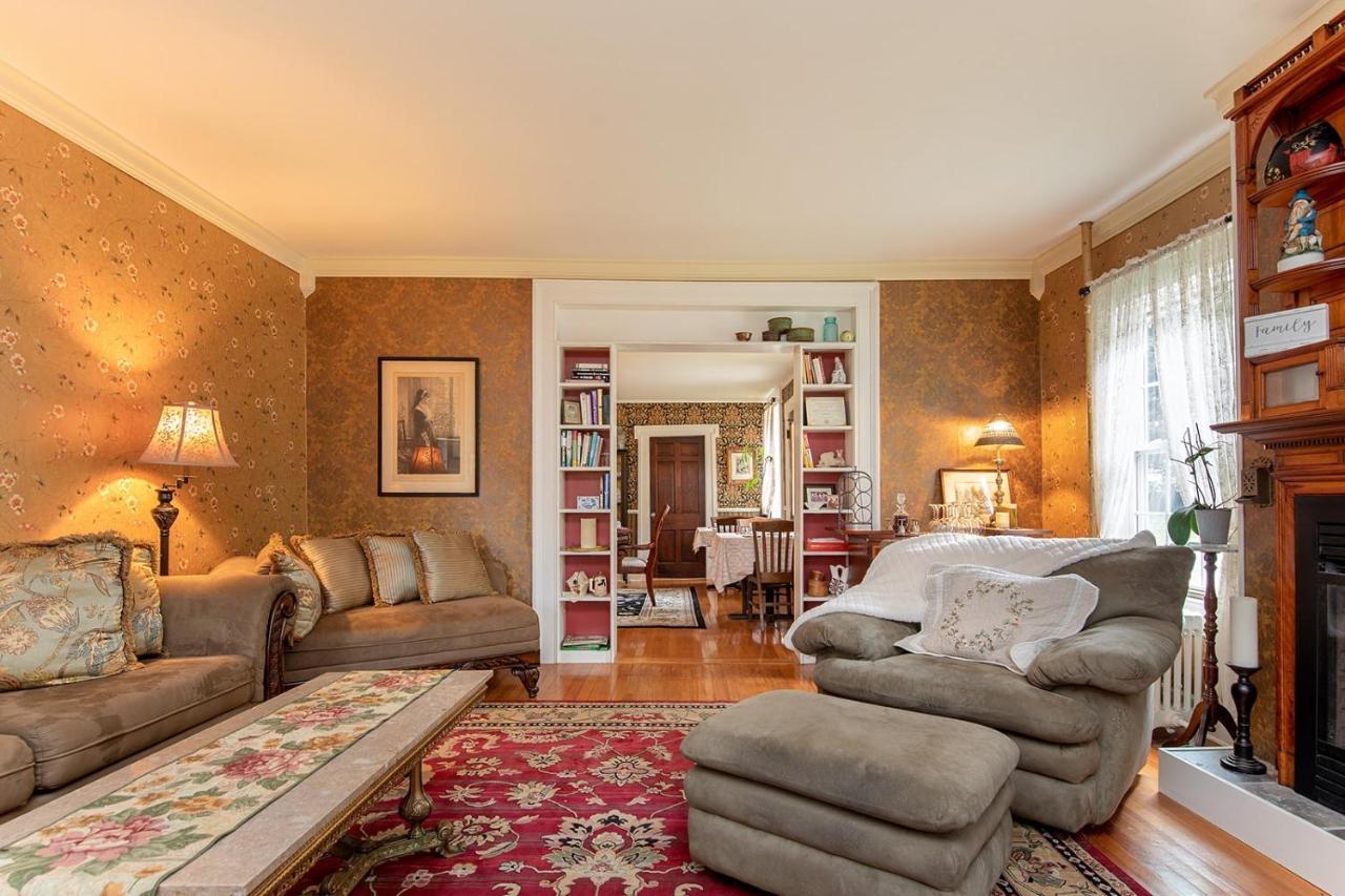 Van Winkle Inn Greenville Bagian luar foto