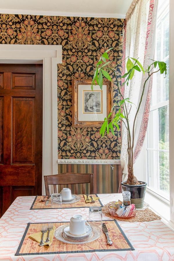 Van Winkle Inn Greenville Bagian luar foto
