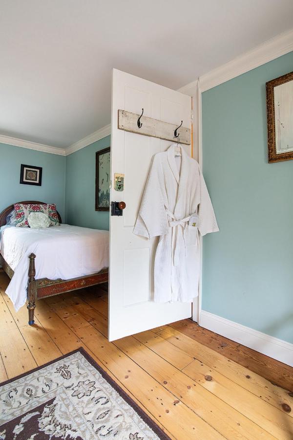 Van Winkle Inn Greenville Bagian luar foto