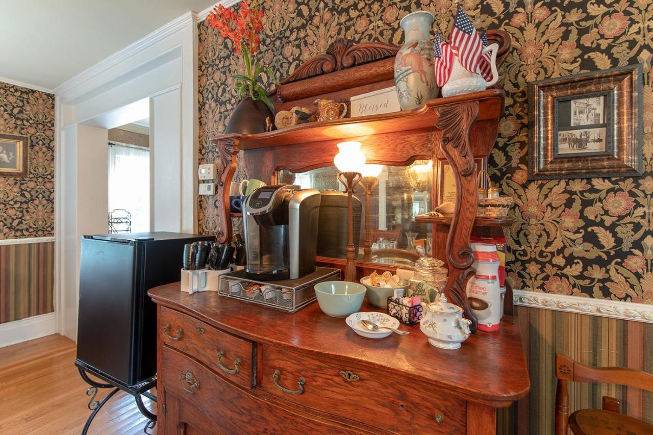 Van Winkle Inn Greenville Bagian luar foto