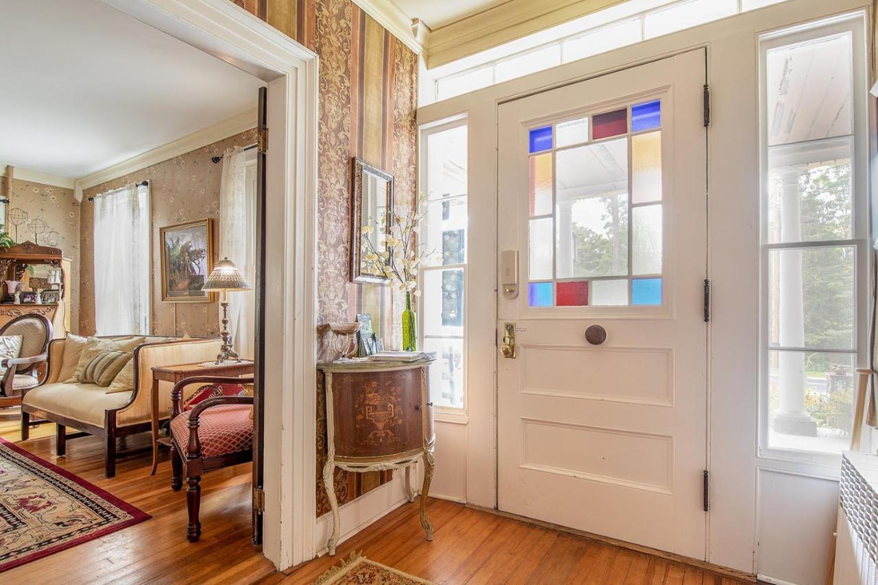 Van Winkle Inn Greenville Bagian luar foto