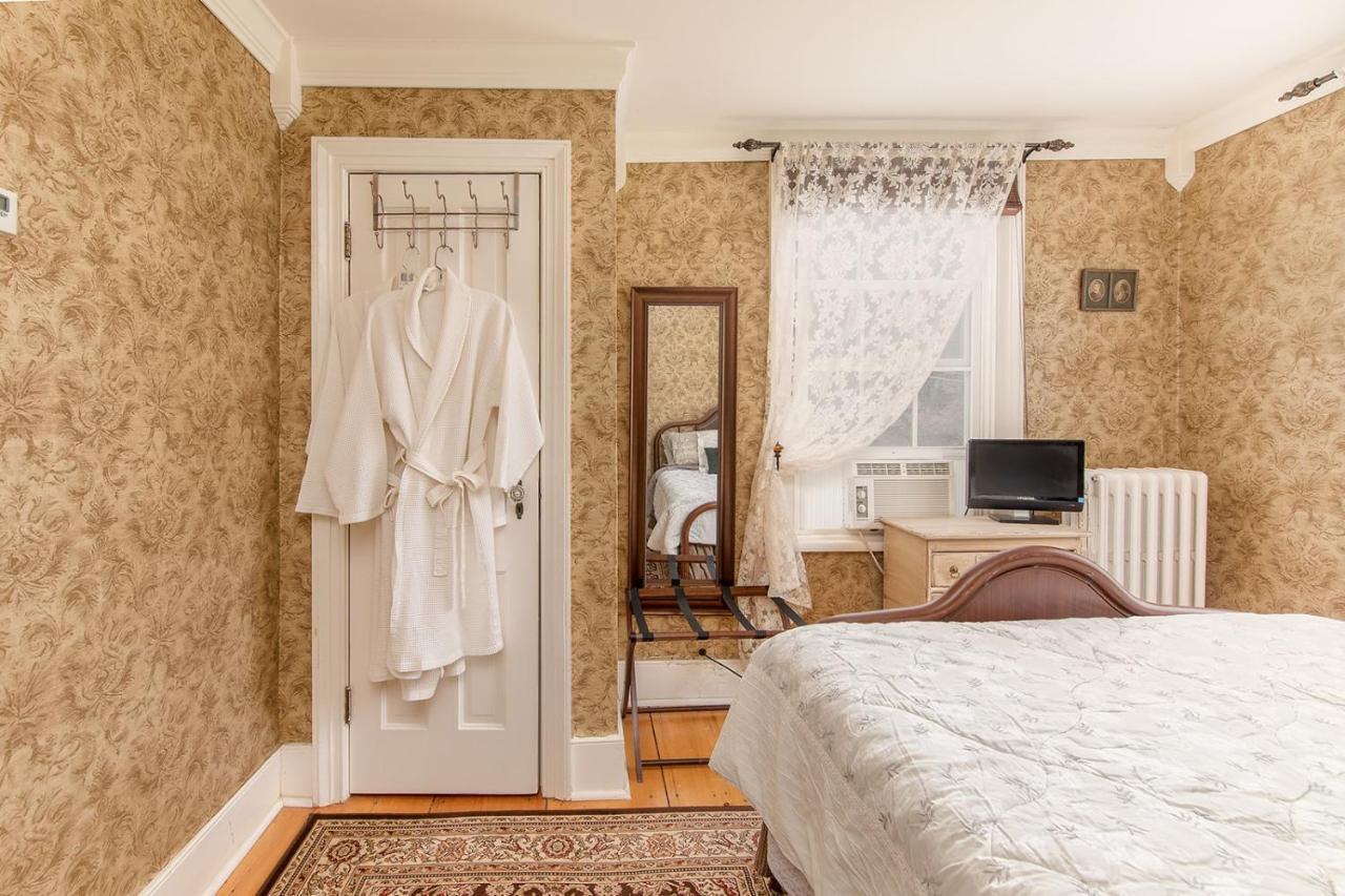 Van Winkle Inn Greenville Bagian luar foto